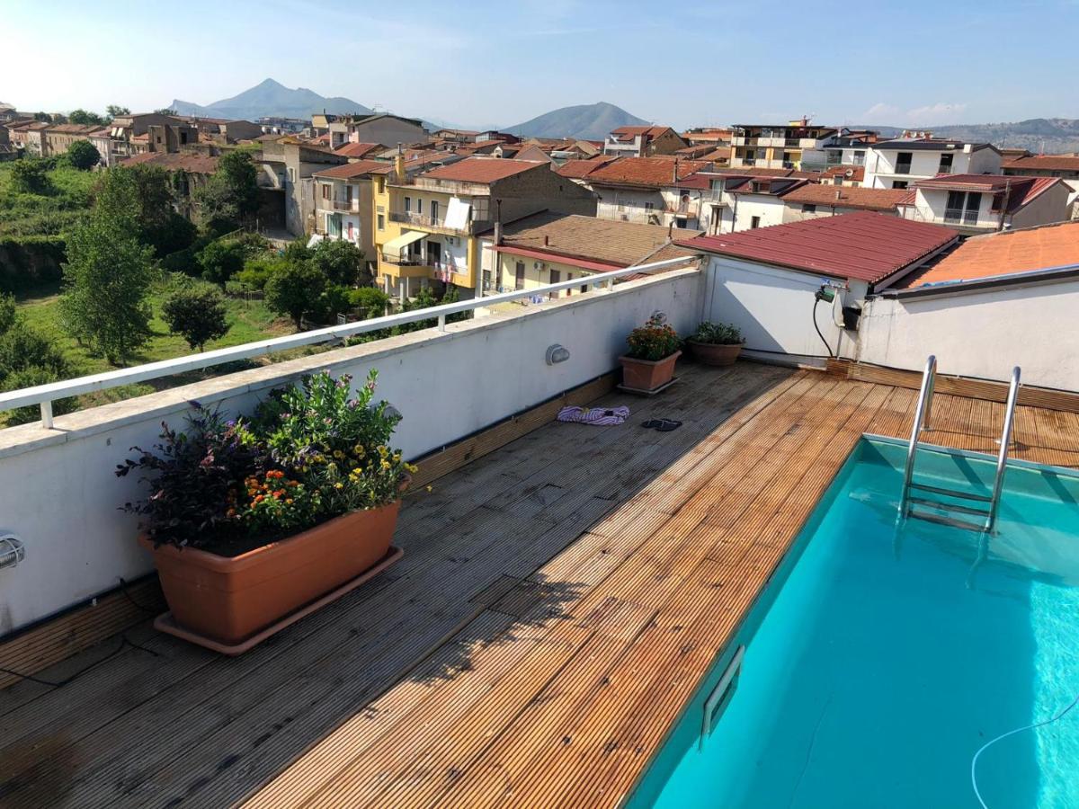 Amala, Luxury Pool Loft Apartment San Nicola La Strada ภายนอก รูปภาพ